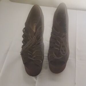 Elegant Lace-Up Brown Boots for Women